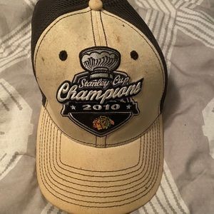 Blackhawks hat 2010